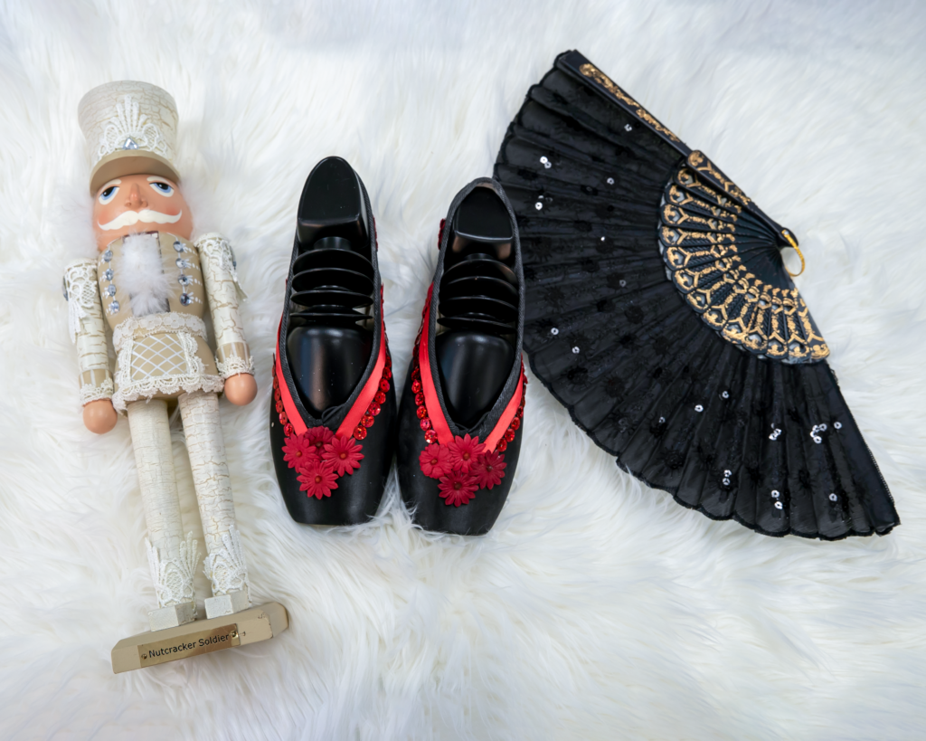 Nutcracker hot sale pointe shoes